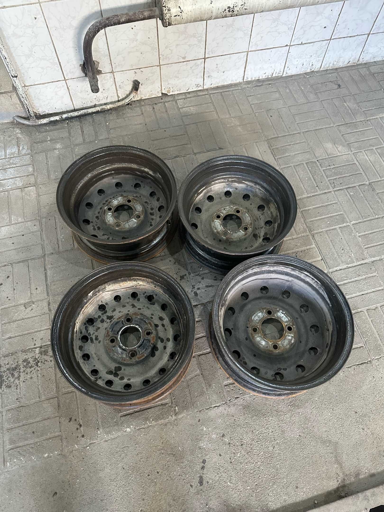 Диски R15 ( 4*114,3 ) Honda CR-V