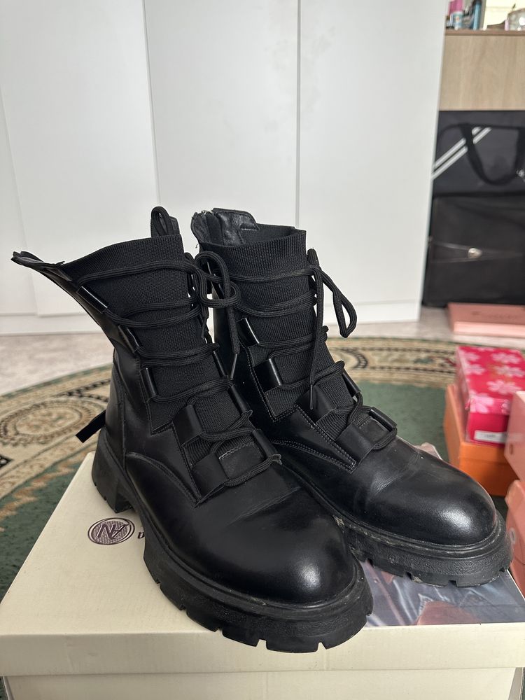 Продам сапоги 39-40 размера