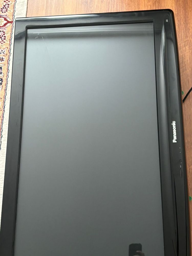 Телевизор Panasonic TX-PR37C10