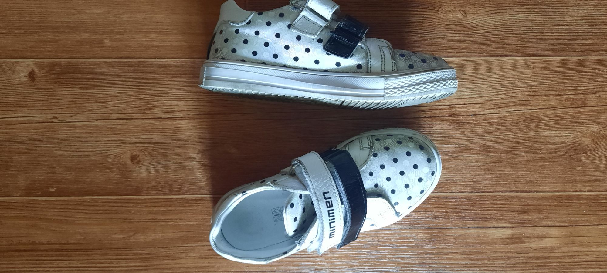 Сапоги осенние 31р. , кеды minimen  30р, skechers 30р.