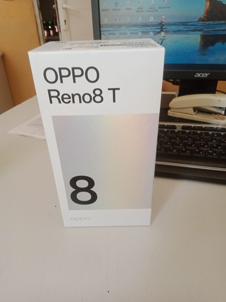 Орро Reno8T абсолютно новый телефон