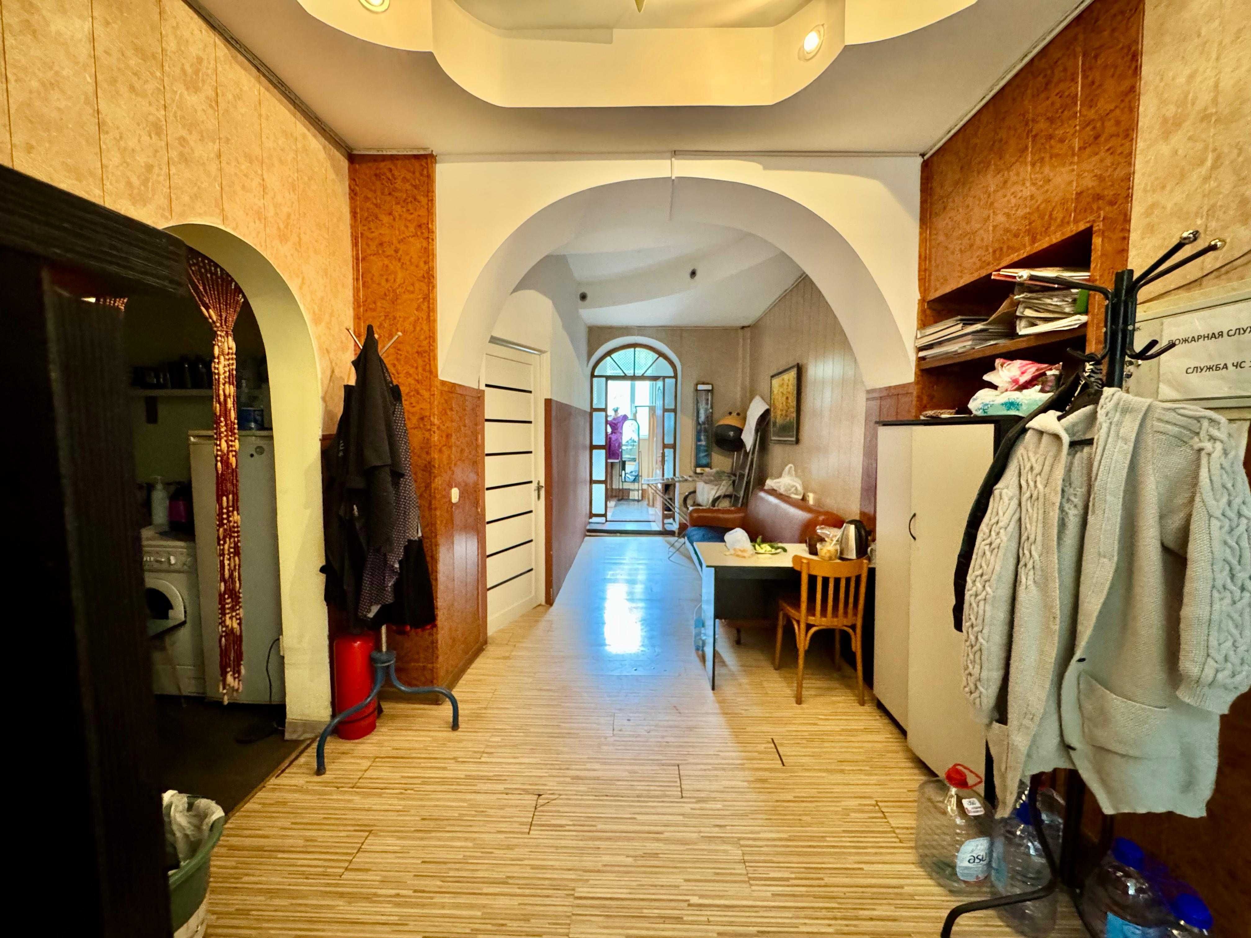 Продажа ком. помещения- салон красоты по  ул. ТЕРЕШКОВОЙ ,100 кв.м.