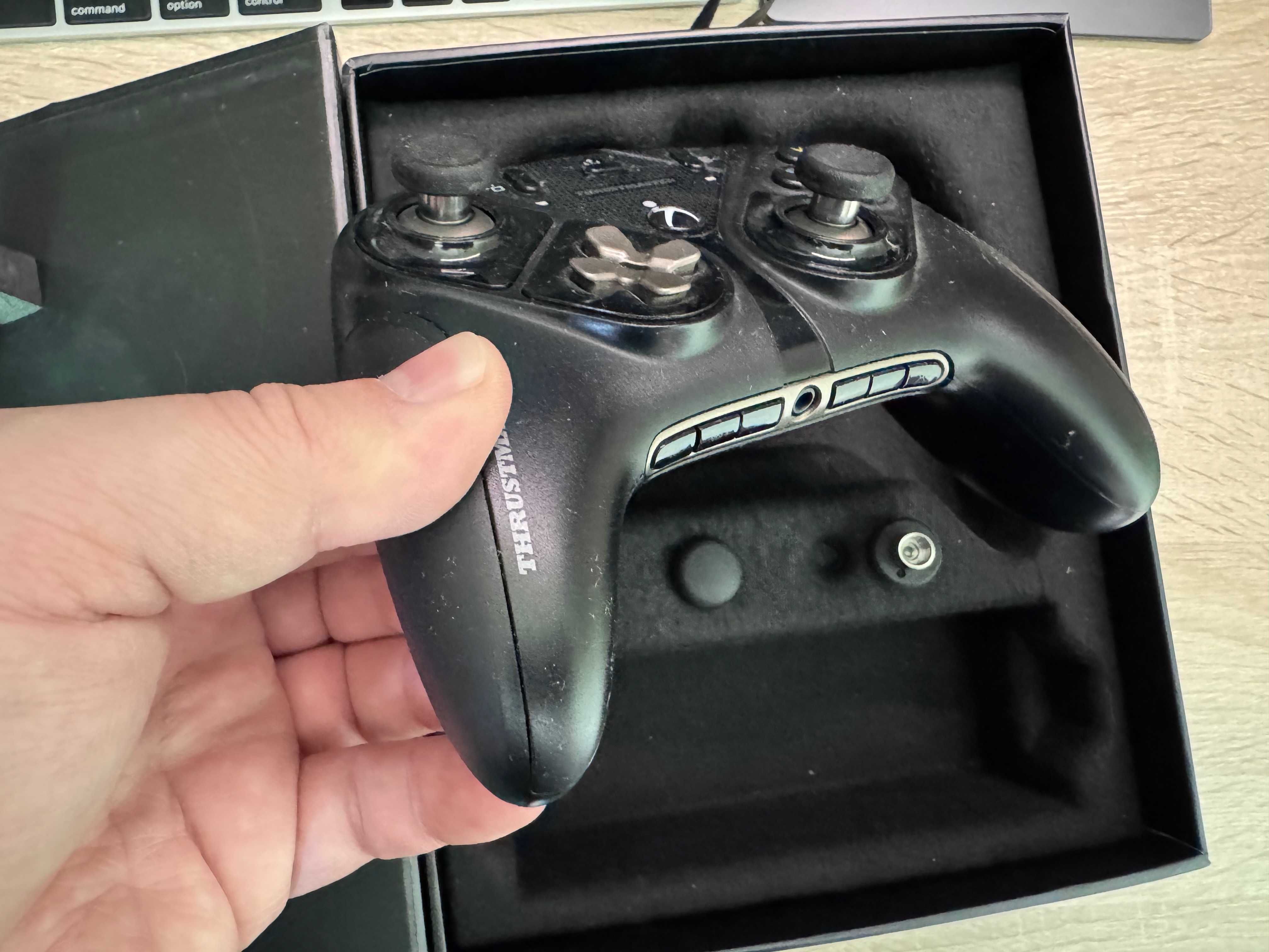 Геймпад Thrustmaster eSwap Pro Controller (для Xbox)