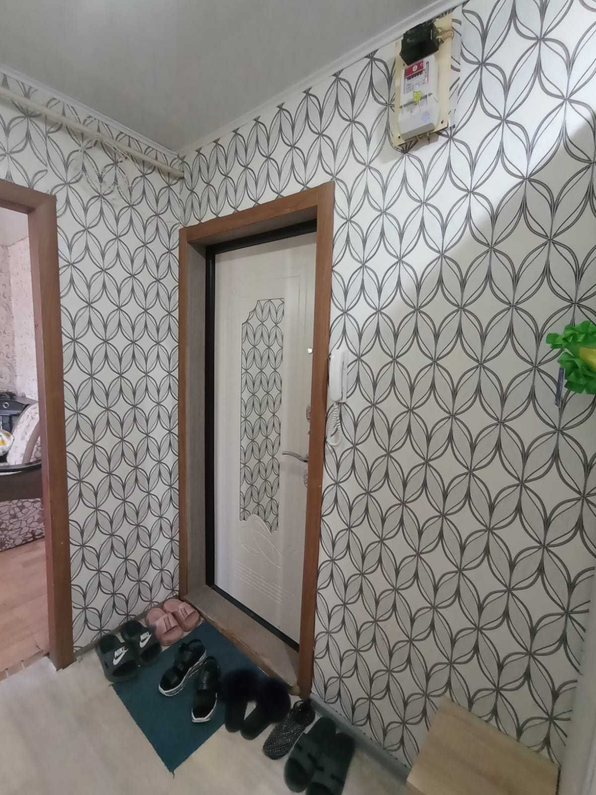 Продам 2 комн. квартиру в Уральске