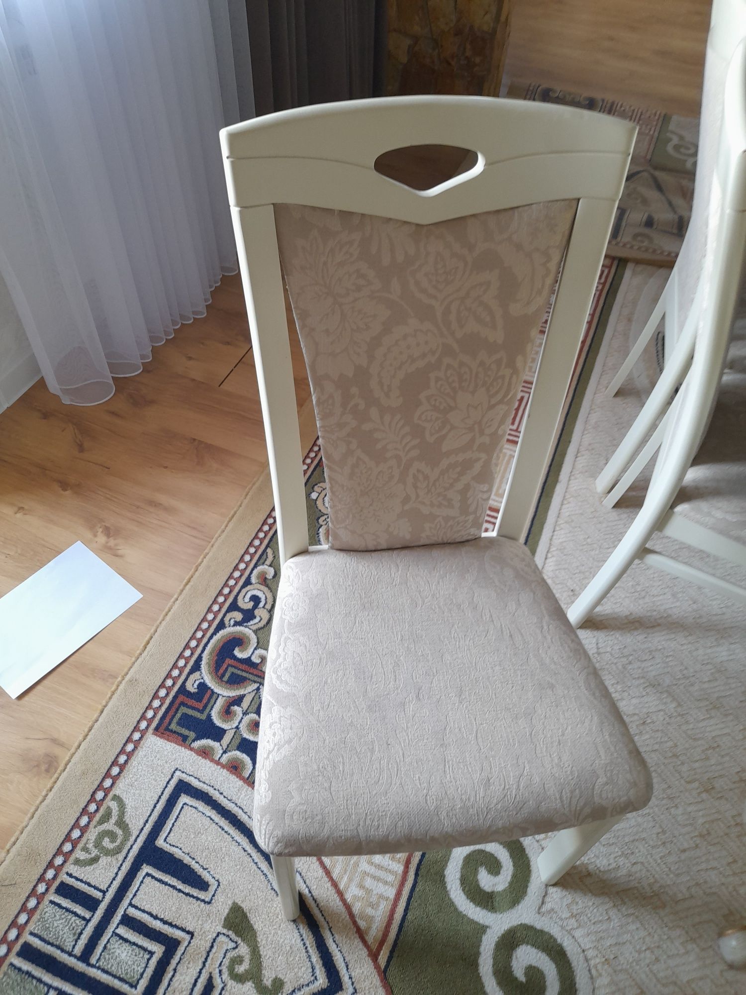 Продаю стулья, из натурального дерево