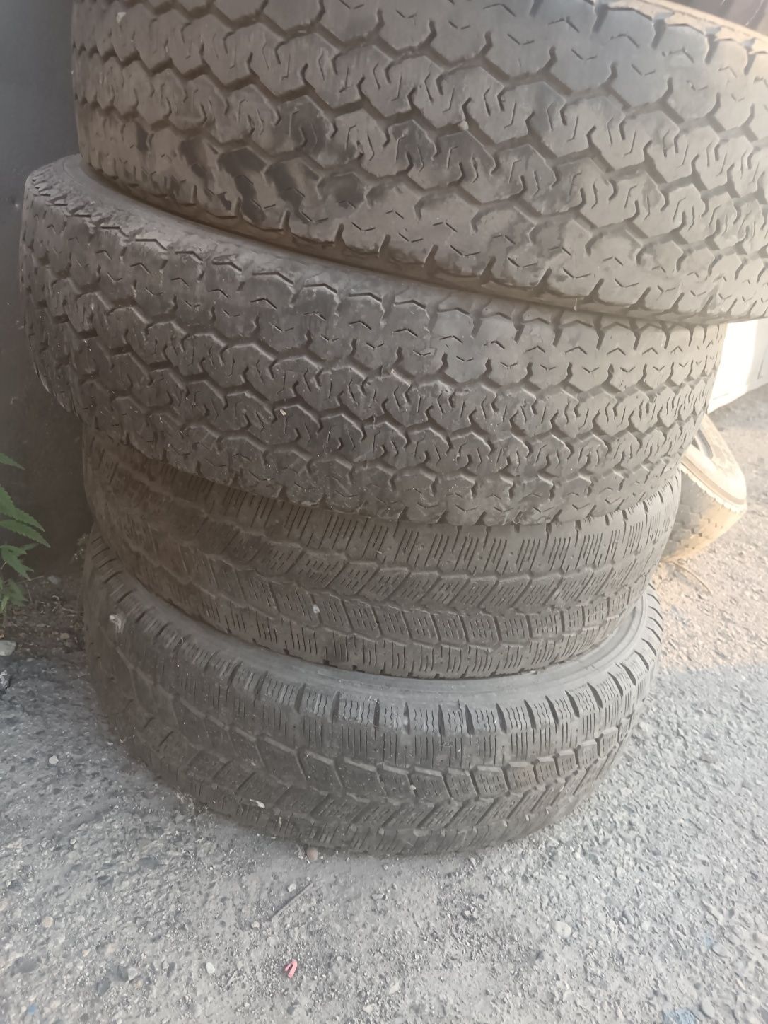 Продам шины грузовые