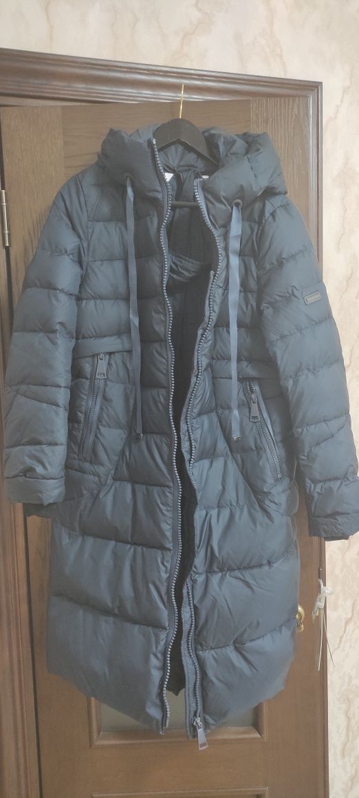 Продам теплое зимнее пальто
