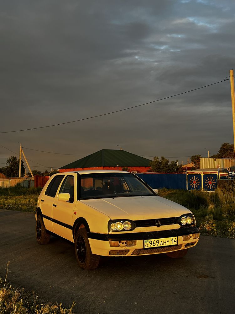 Продам гольф 3 1,8 моно