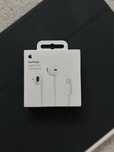 Наушники Apple EarPods with Lightning Connector