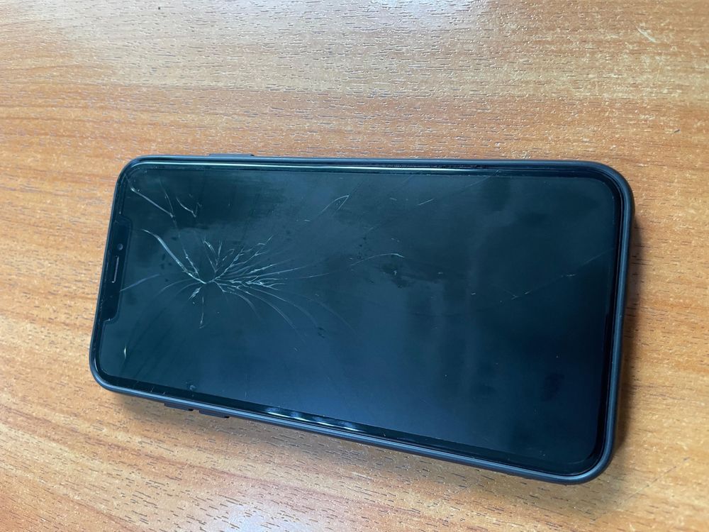 Продам Айфон XS Max 256g