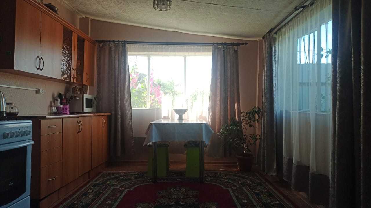 Продам 3-х комнатную квартиру (в двухквартирном доме).