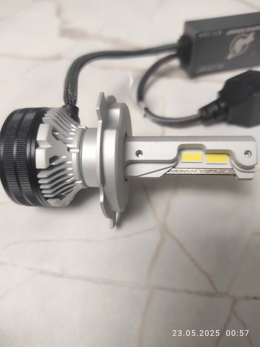 LED лампы H4 DawnKnight K7C — комплект 3 шт (2 б/у + 1 новая)