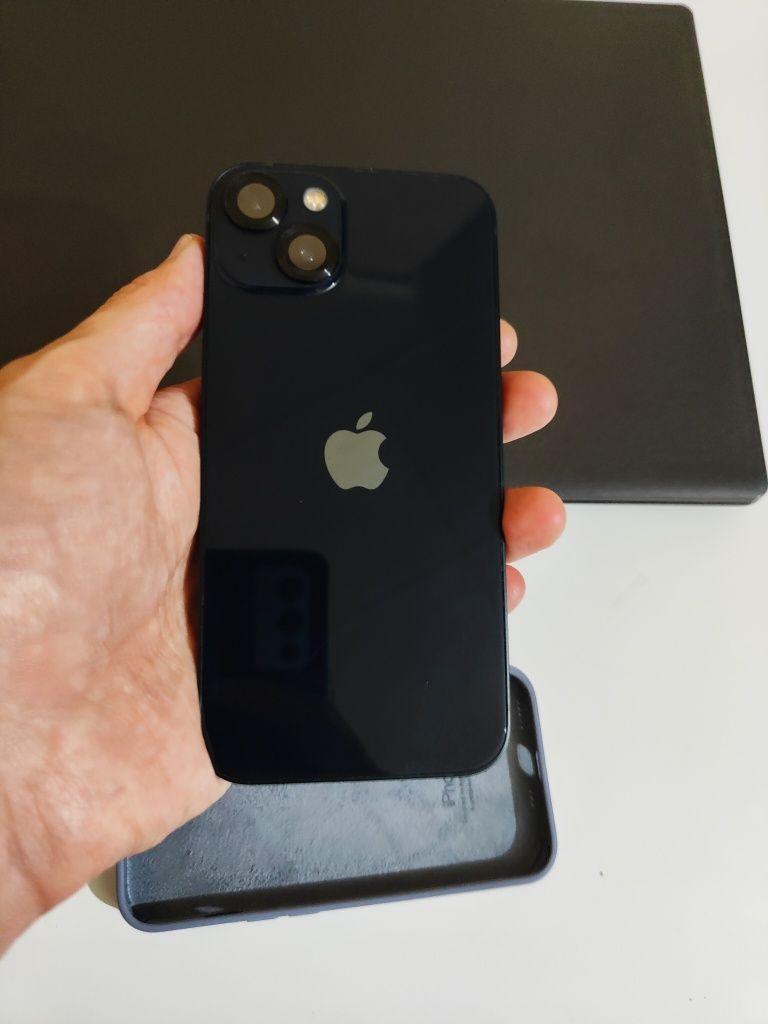 iPhone 13 (Акб 83%) Айфон 13 Apple A 15 Bionic 5g