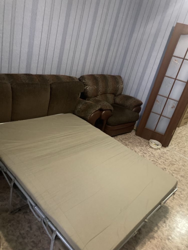 Диван1 кресло 2 в хорошем состаение