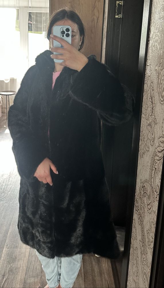 Продам норковую шубу