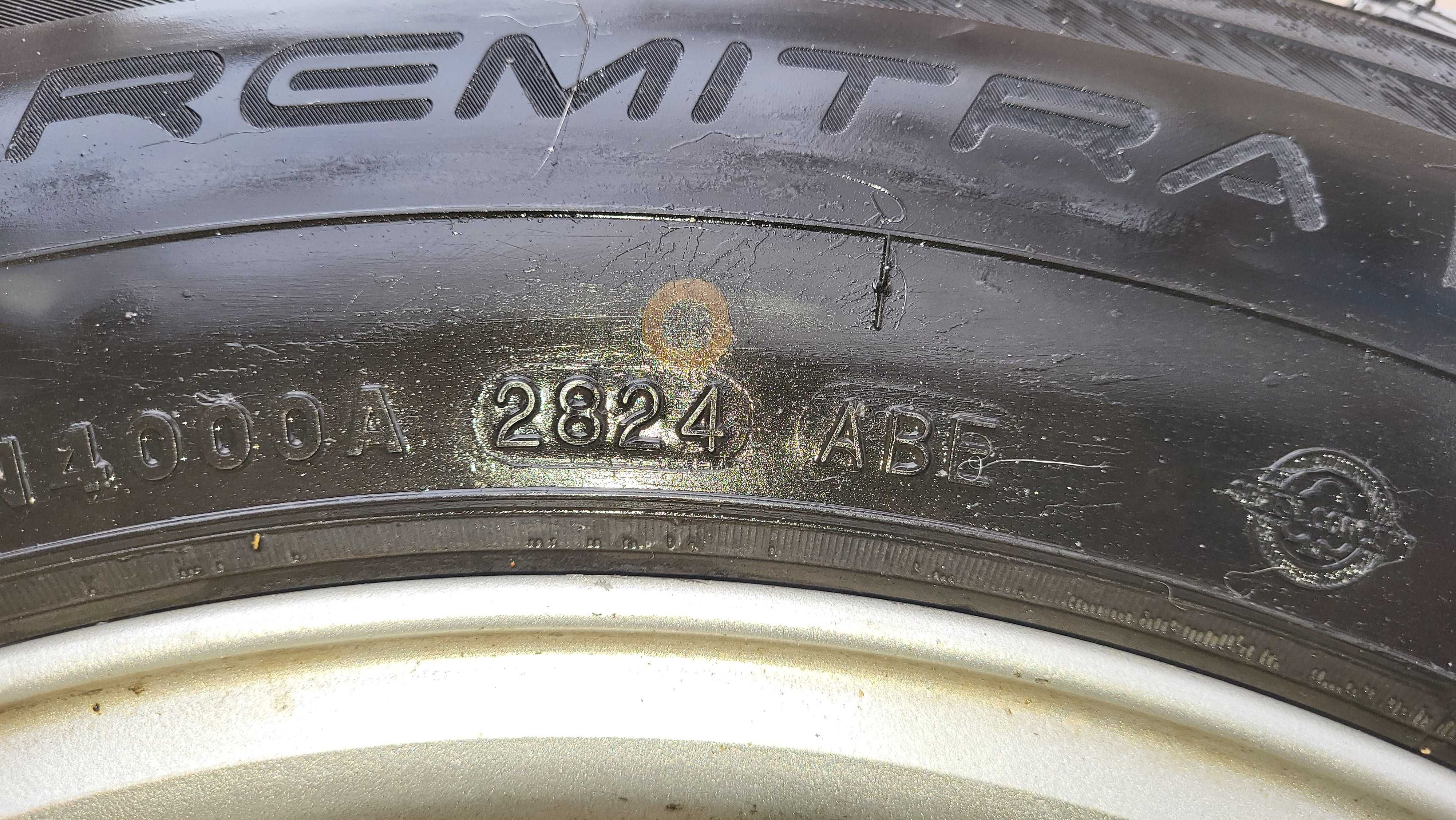 комплект колес R16 на зимних шинах Maxxis 215/65 R16