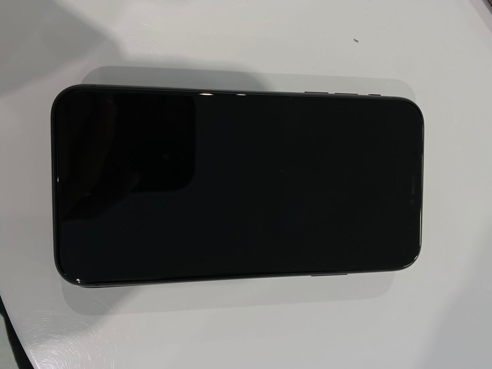 Apple  iPhone 11