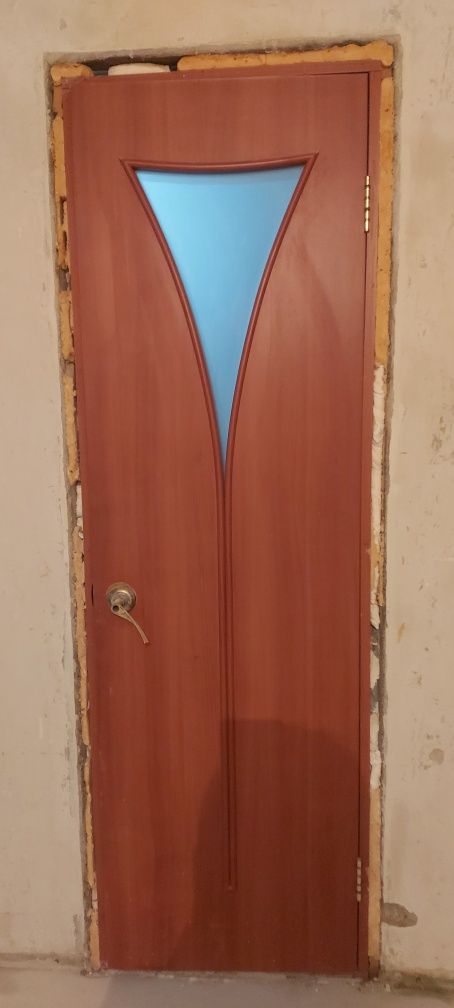 Продам б/у двери