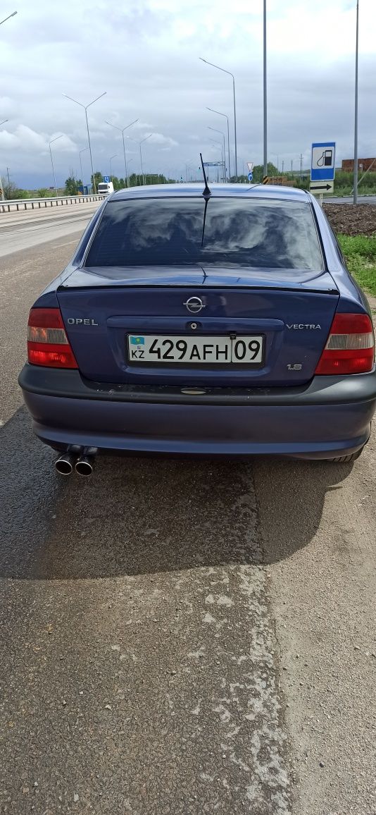 Продам авто опель вектра б