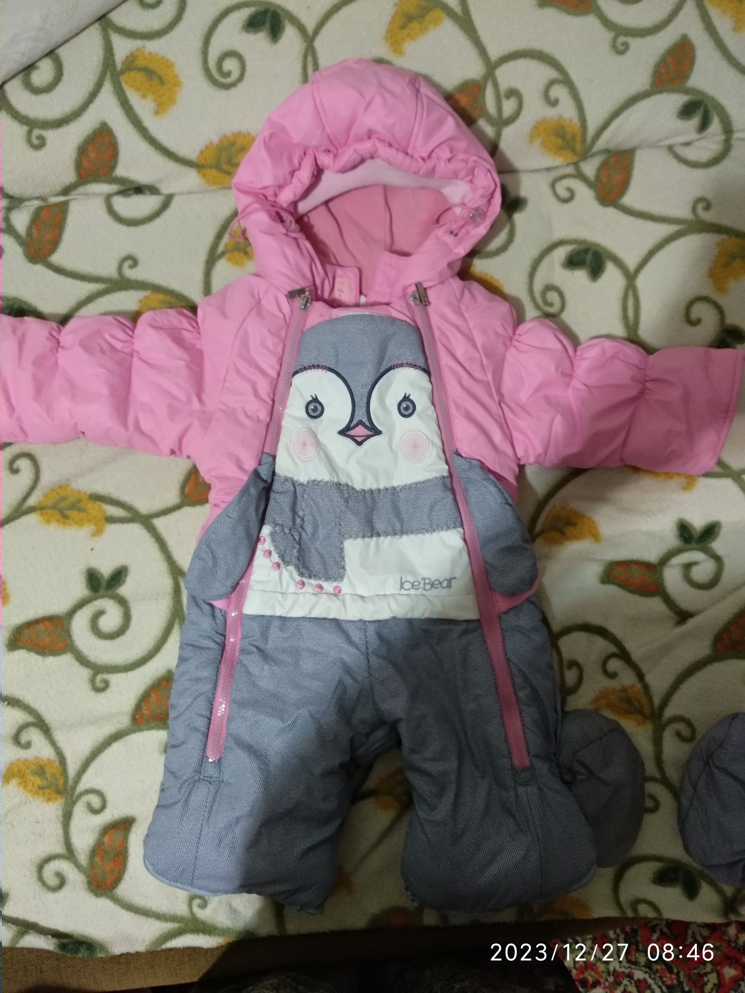 Продам детскийкий комбинезон,зима ,осень весна,