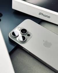 Iphone 15 pro 128 gb.