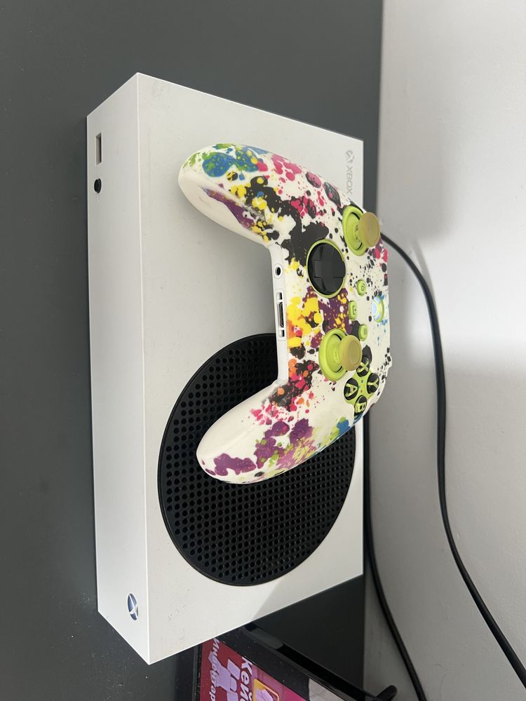 Продам Xbox series S 512gb