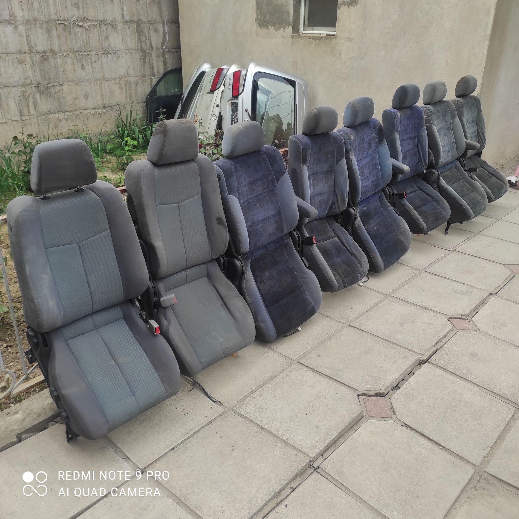 Продам привозные сиденья на Мазда 626 птичка