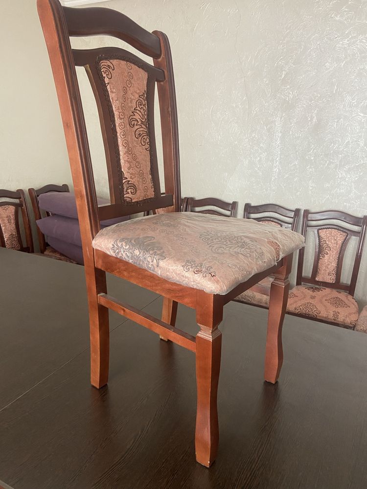 Продам стол и стулья