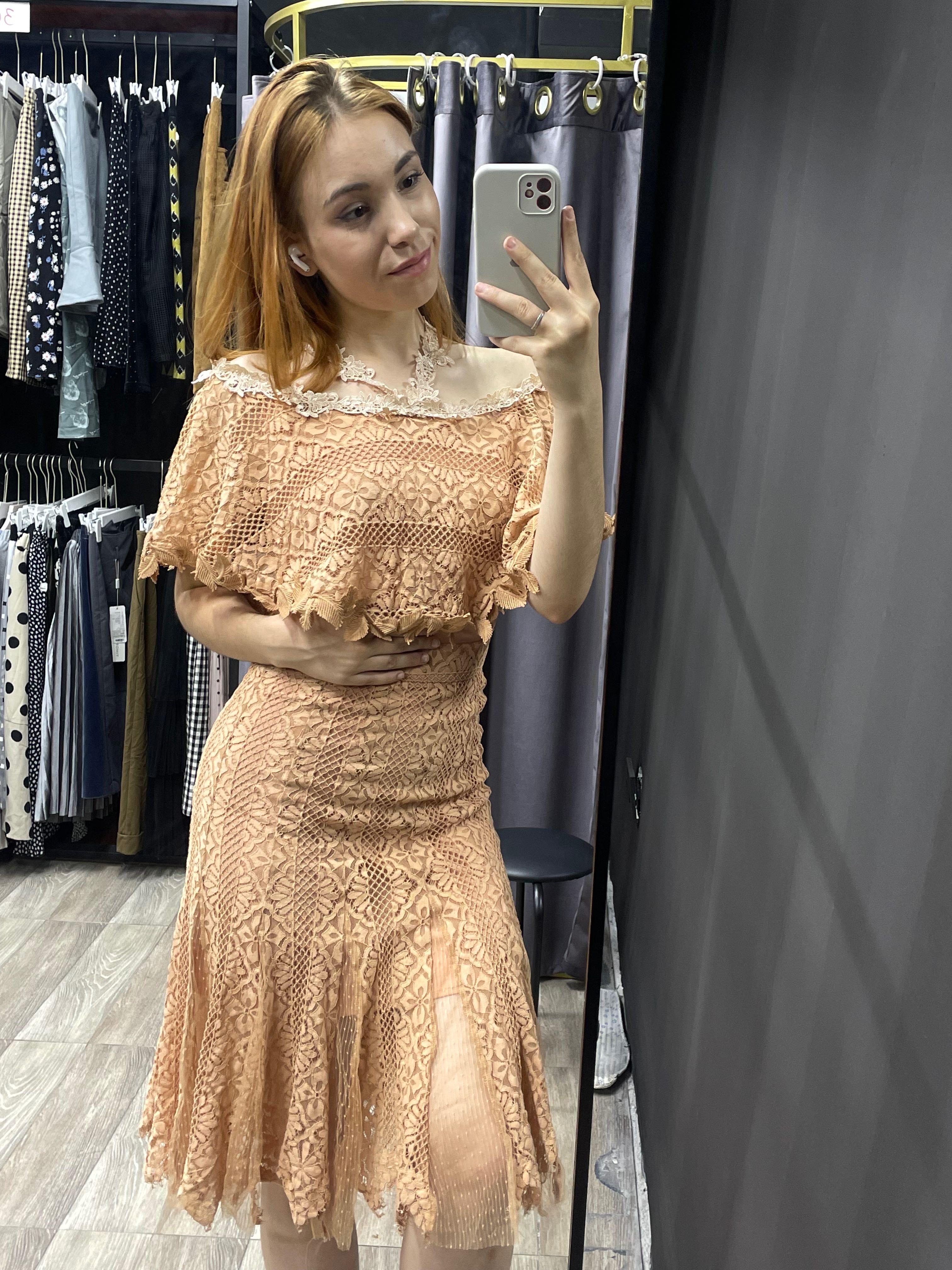 Шикарное платье элегантное