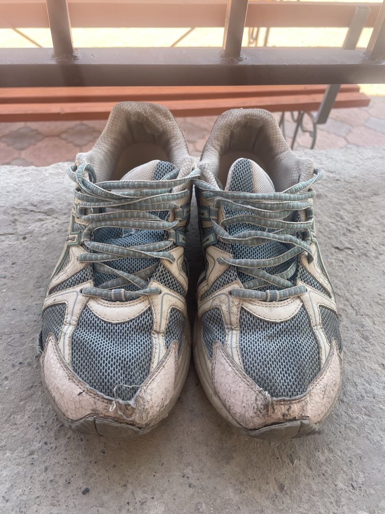 Asics, Асикс кроссовки