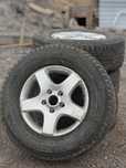 Колеса шипованные Nokian 265/70/17 на VW Touareg