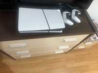 PlayStation 5: 2 джойстика , МК1, FIFA24, UFC5, GTA5, зарядная станция