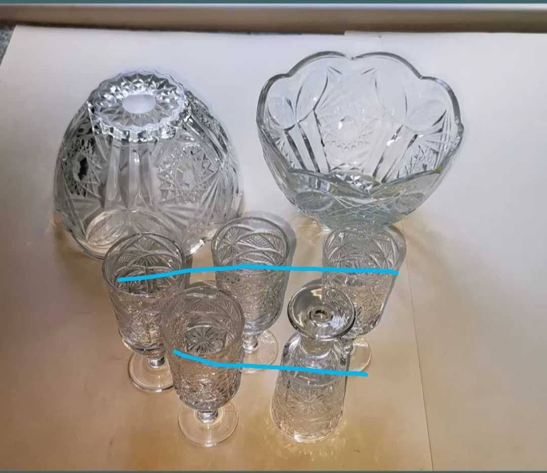Хрустальные и нехрустальные советские вазочки, разные