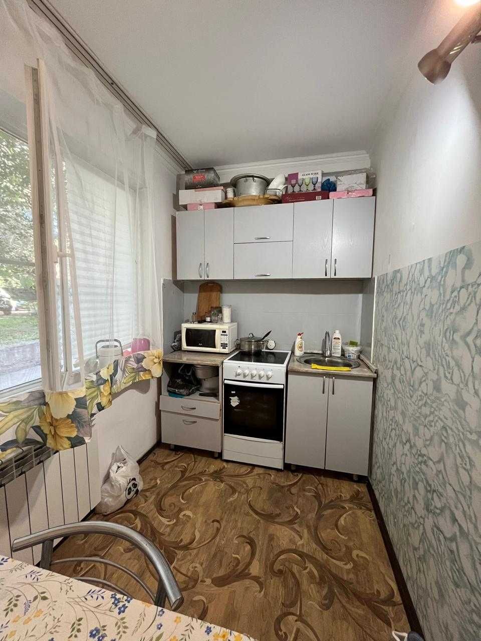 Продам 3х комн кв, Сатпаева 7, 1 этаж