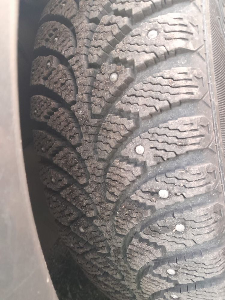 Зимние шины 205/60 R16
