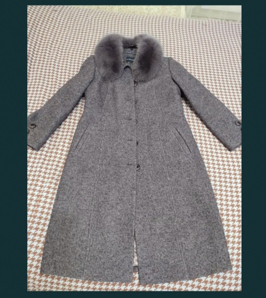 Срочно продам зимнее шерстяное пальто