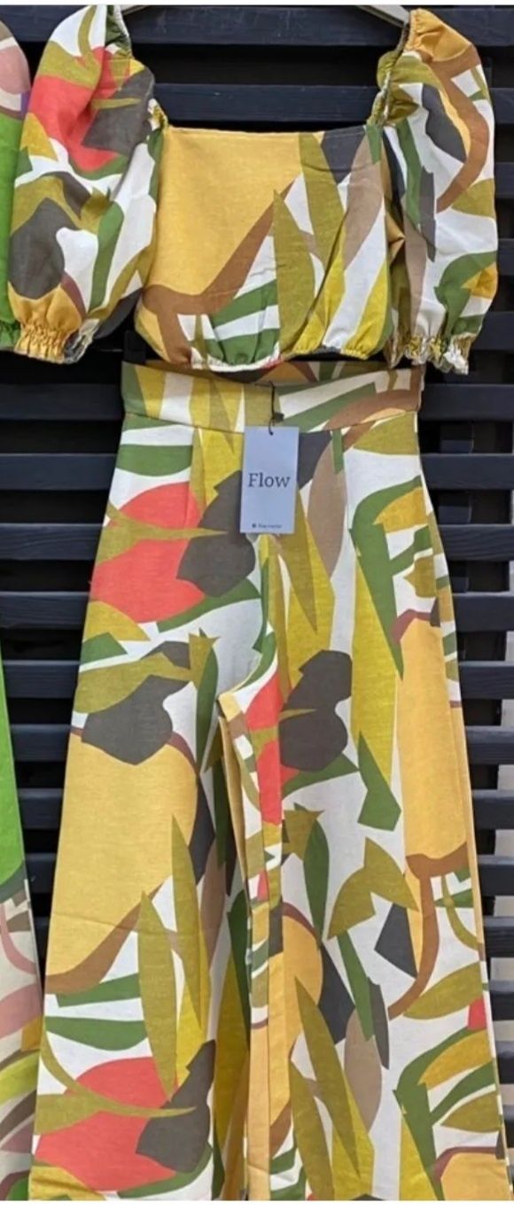 Продам костюм женский
