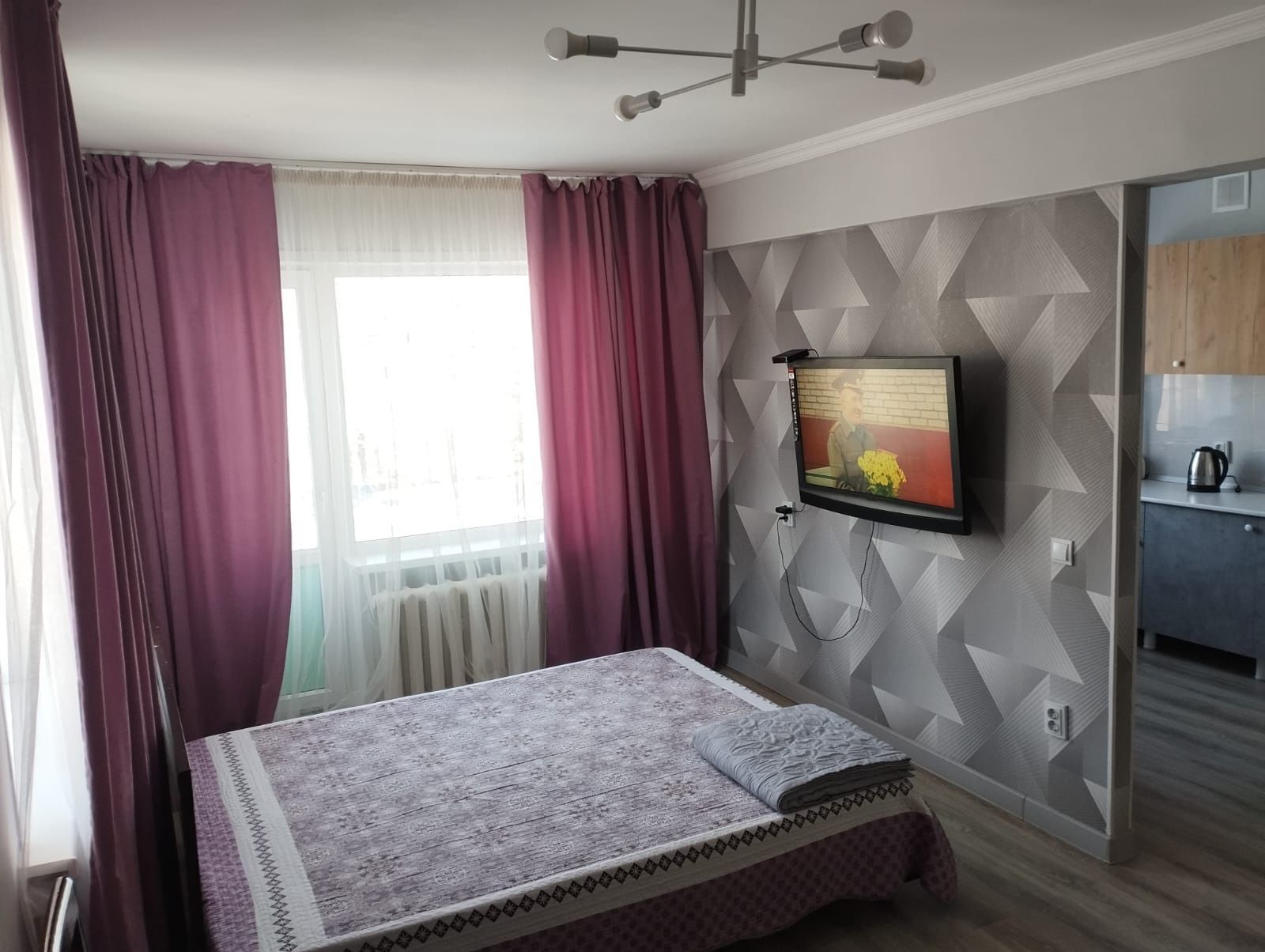 Квартира день, ночь, сутки Женис 52
