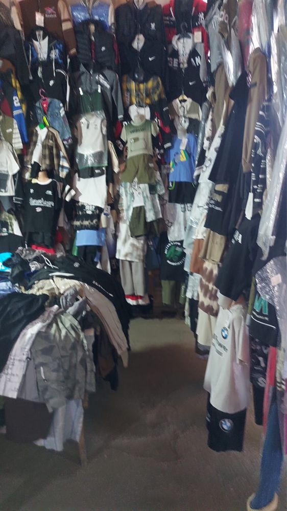 Продам Контейнеры на рынке Алтын Орда