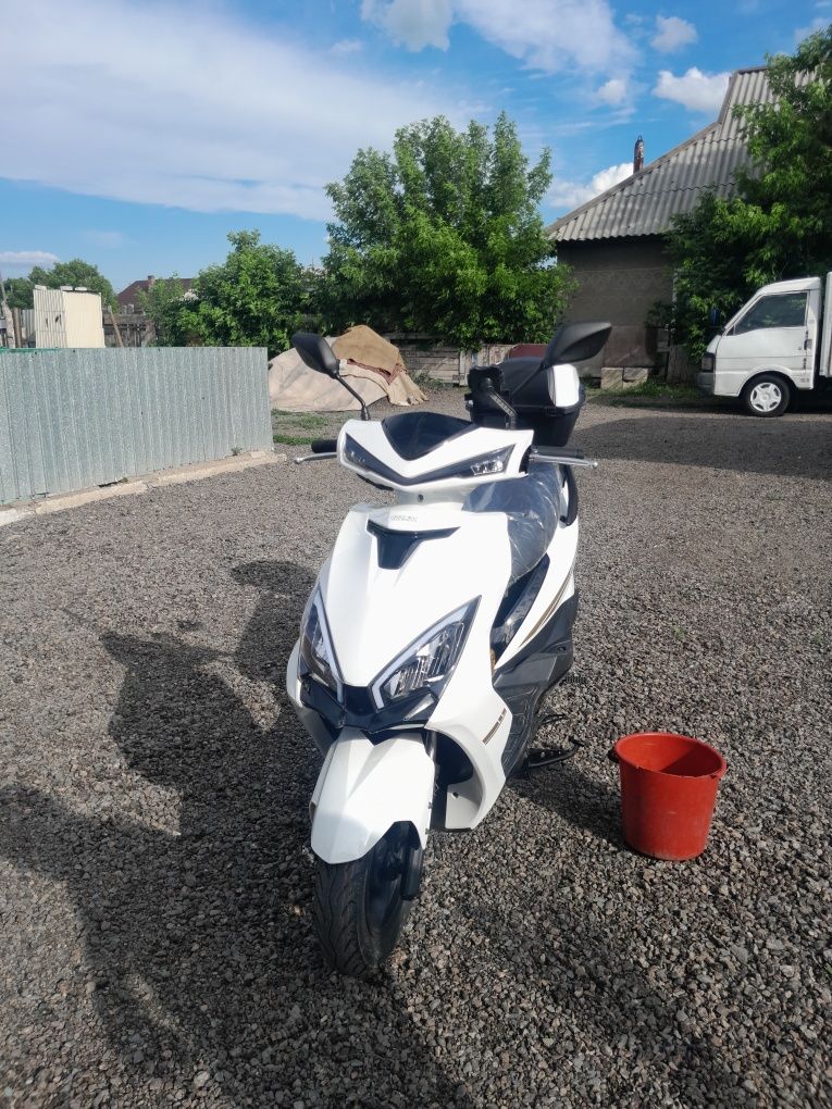 Продам скутер T3