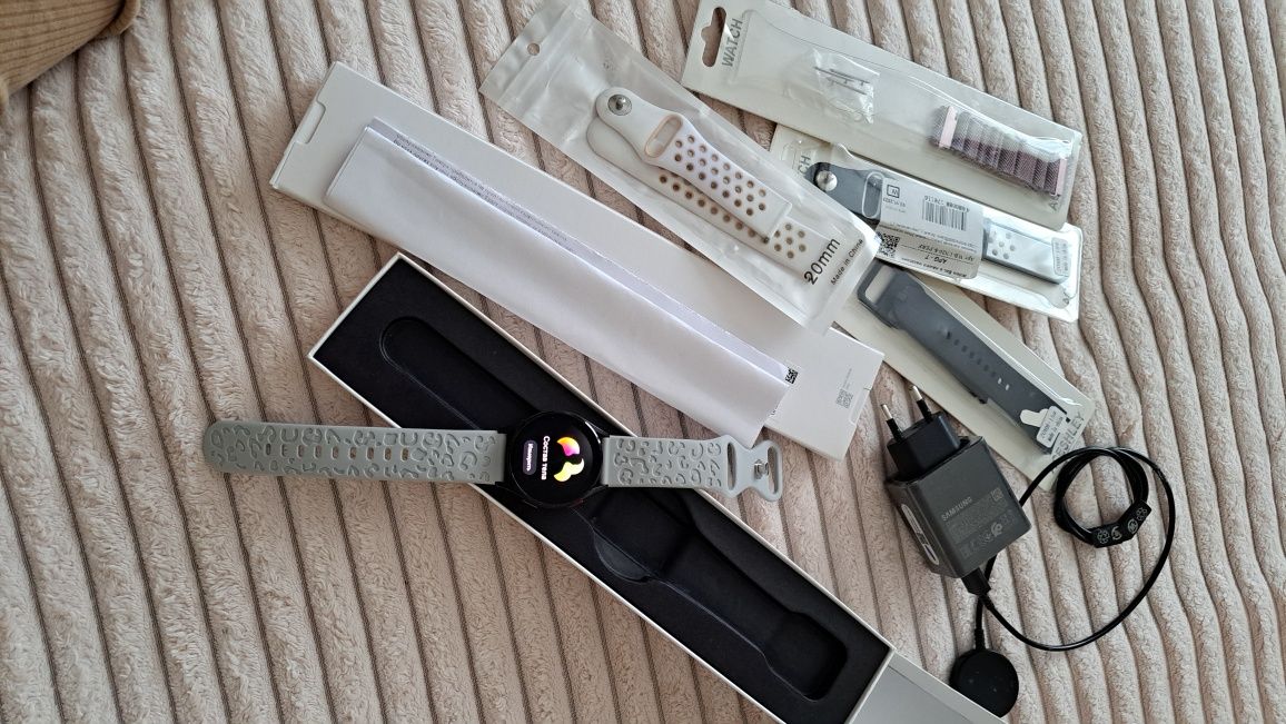 Часы Самсунг GALAXY Watch4 20мм.