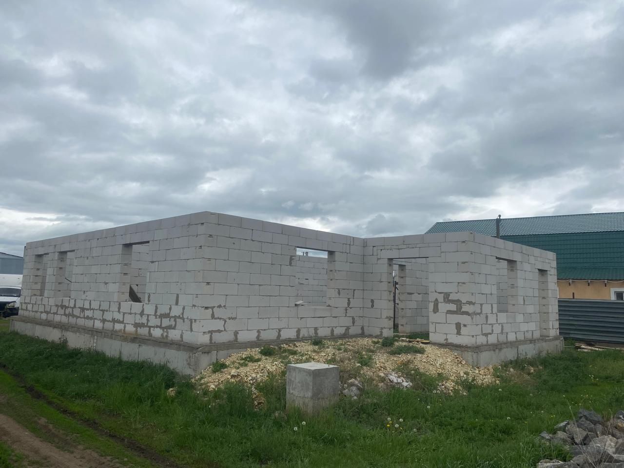 Продам недостроенный дом