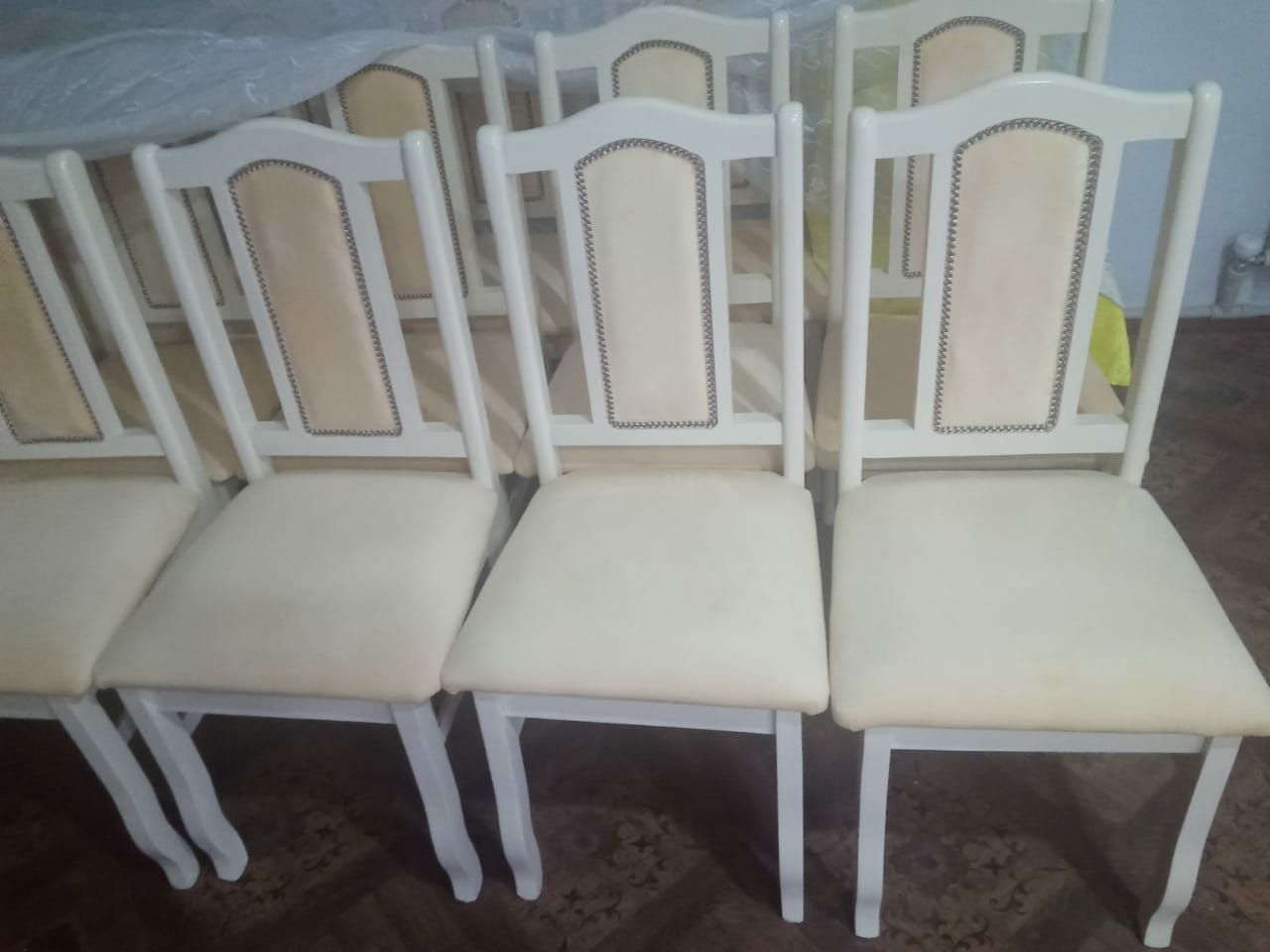 Стол для зала продам