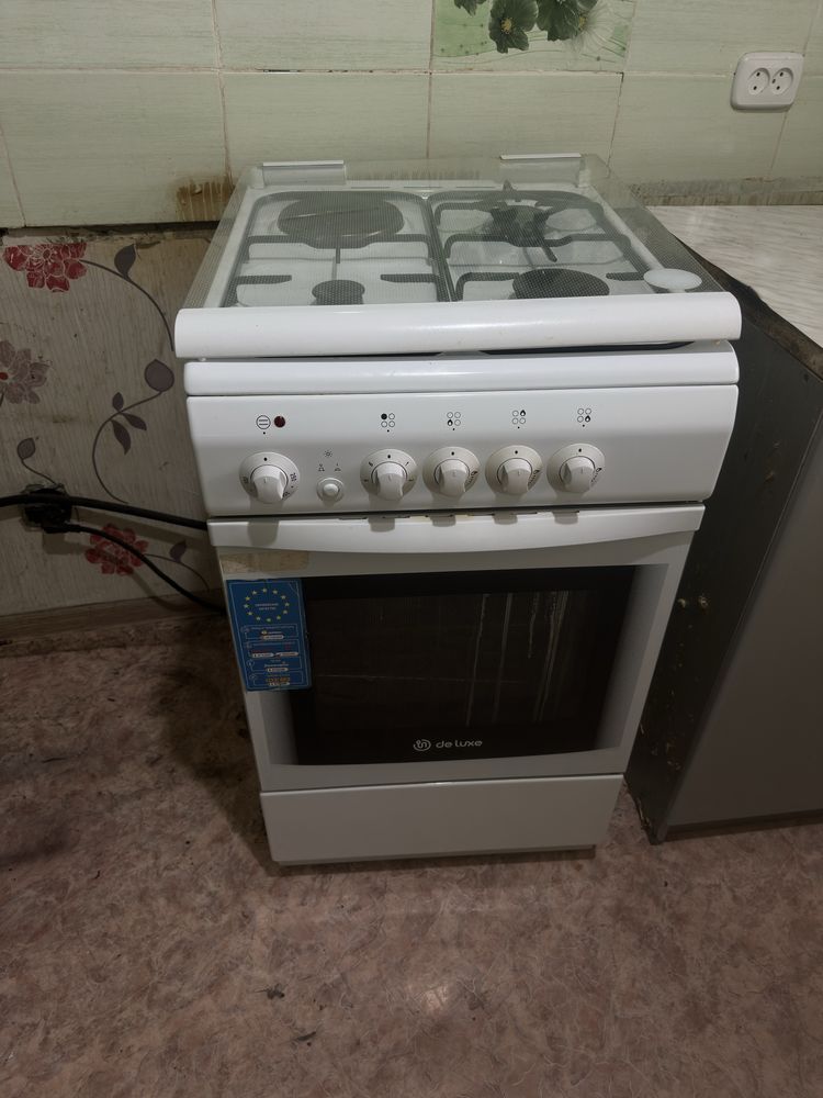 Продам газовую плиту
