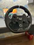 Продам игровой руль sven gc-w900