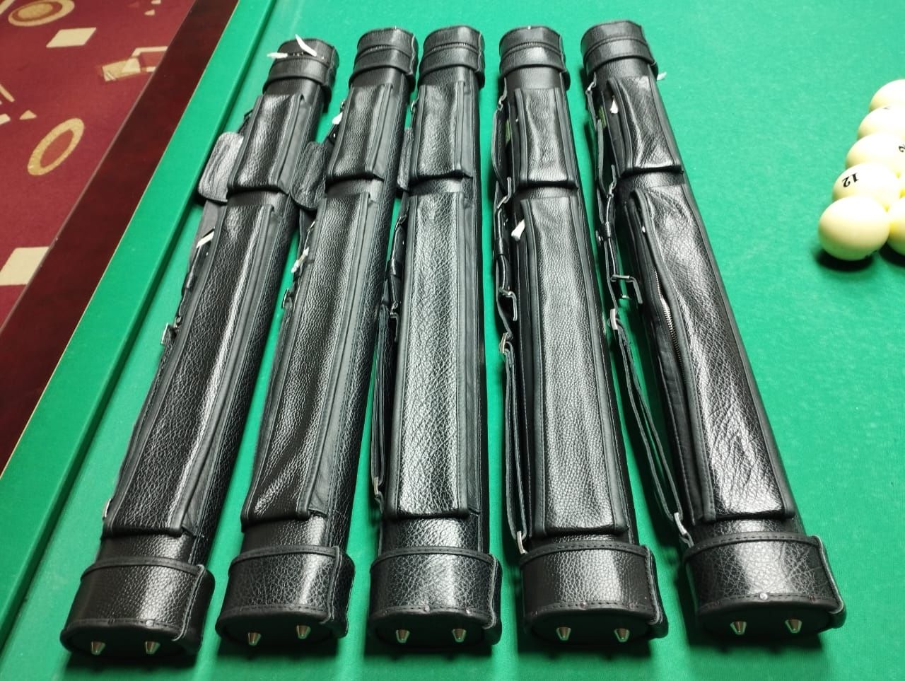 Продаю Кий Луцкий и бильярдные аксессуары