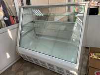 Продам ветринный холодильник