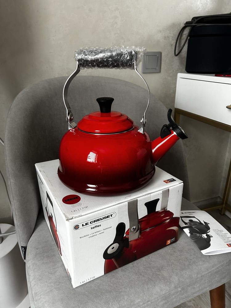 Чайник 1,6 л Cerise Le Creuset