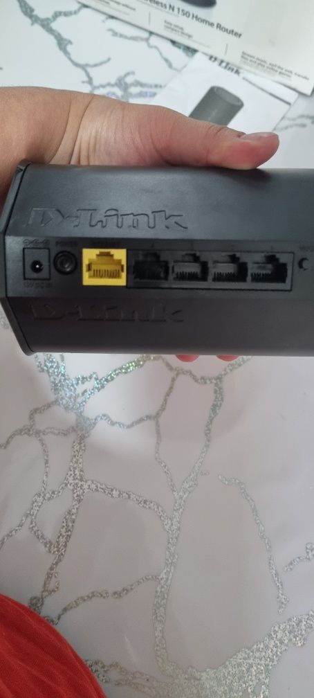 Продам модем (роутер) D-LINK DIR 300A