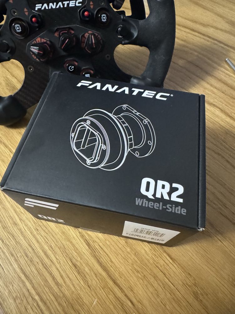 Fanatec Clubsport Formula v2.5 X руль + qr2
